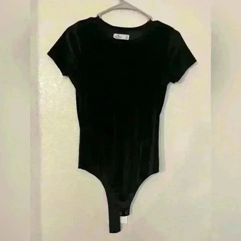 Hollister velvet bodysuit black